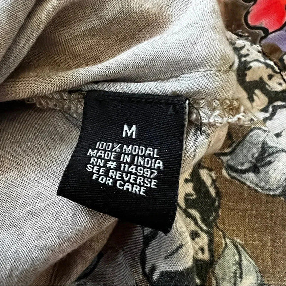 TOLANI COLLECTION V Neck Oversized Floral Tunic Modal Size Medium - Picture 5 of 9